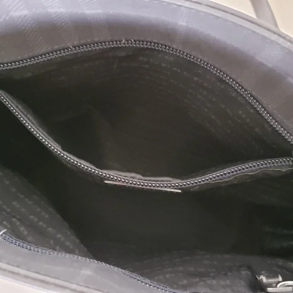 Burberry Vintage Navy Nova Check Bucket Shoulder Bag - Picture 14 of 15